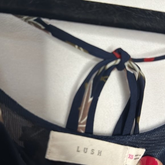 LUSH NAVY FLORAL CHIFFON DRESS (XS) - Picture 6 of 8